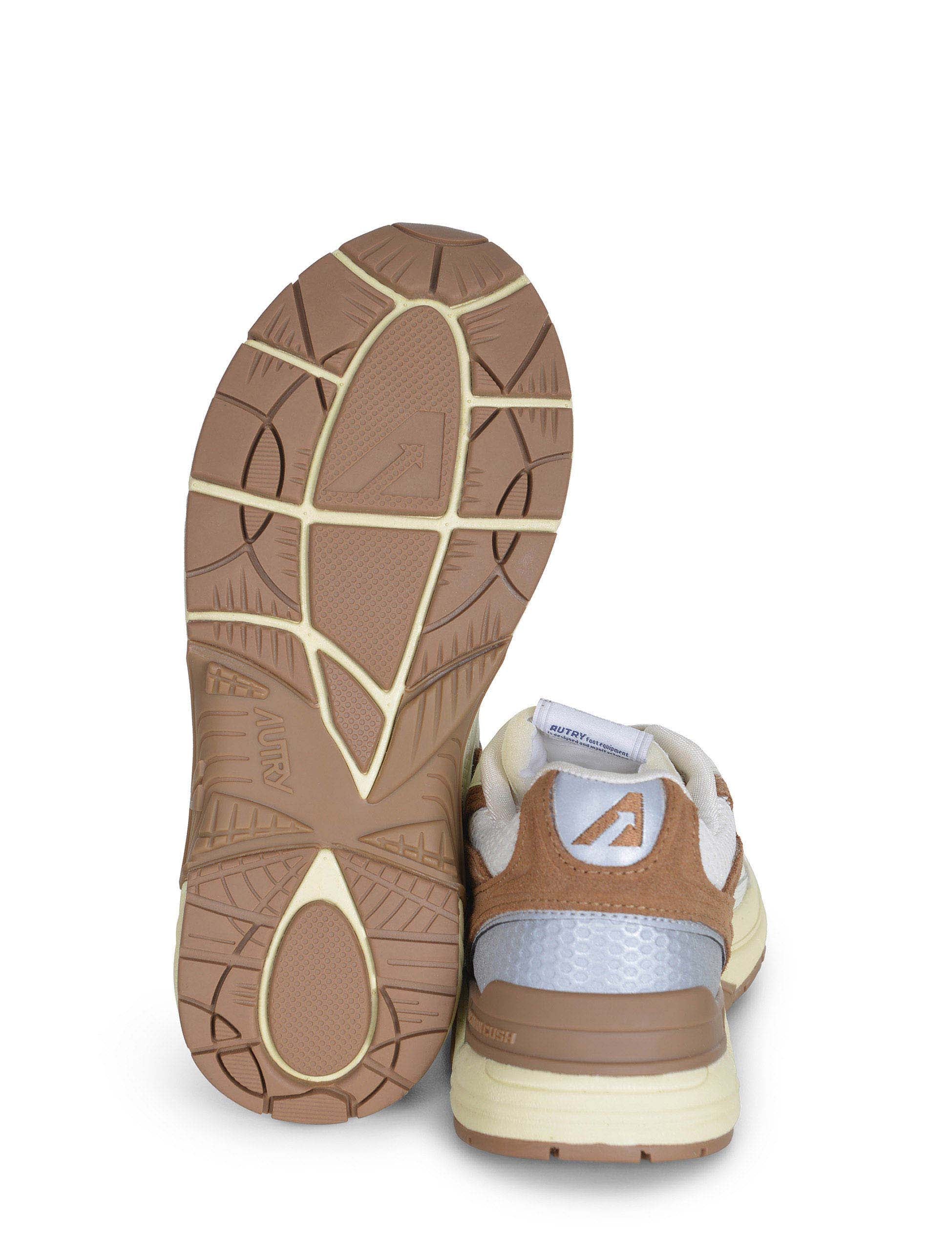 Sneakers Autry "Hyperway" 