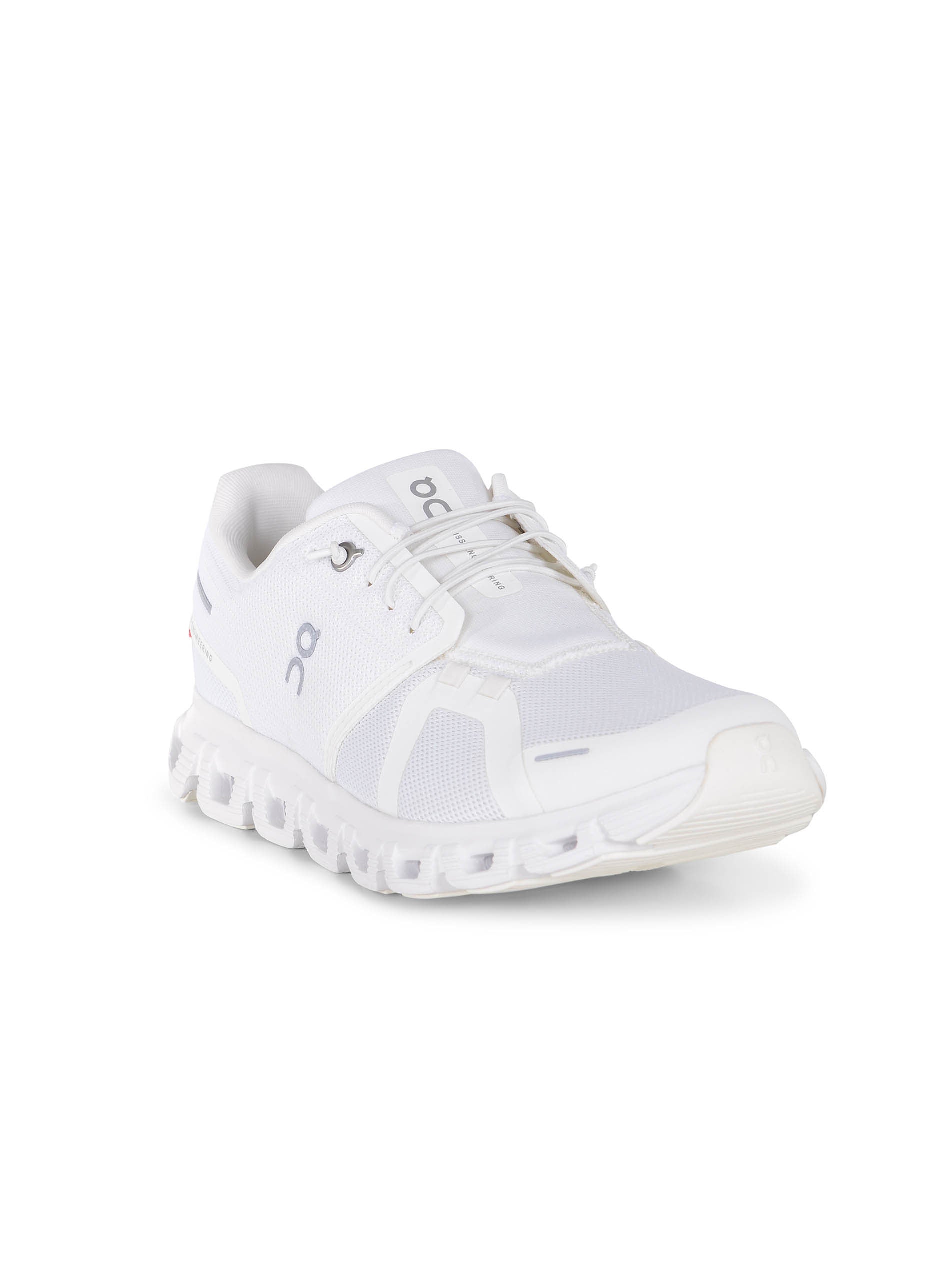 Sneakers ON "Cloud 6" 