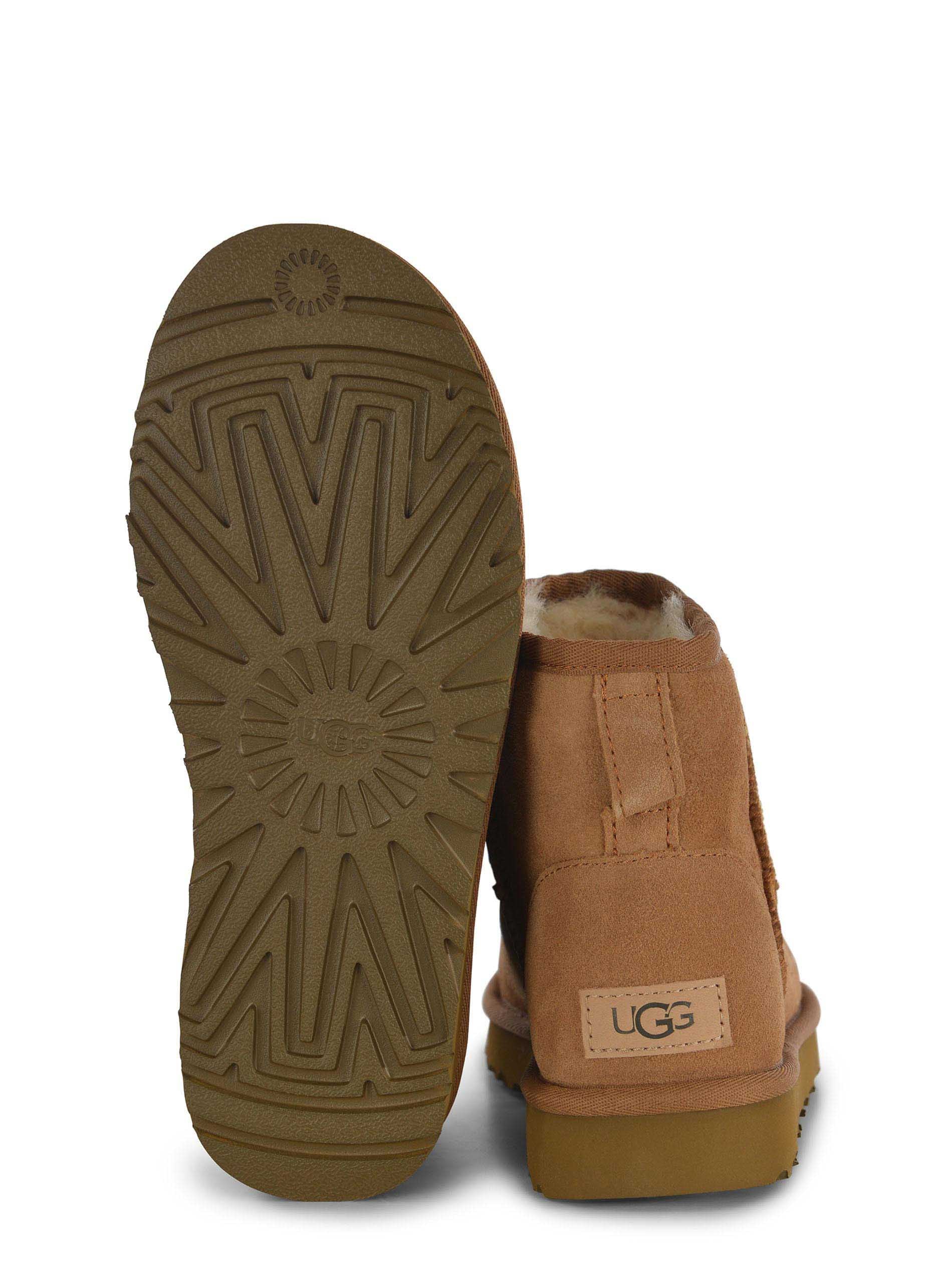 Stivali UGG "Classic Mini" 