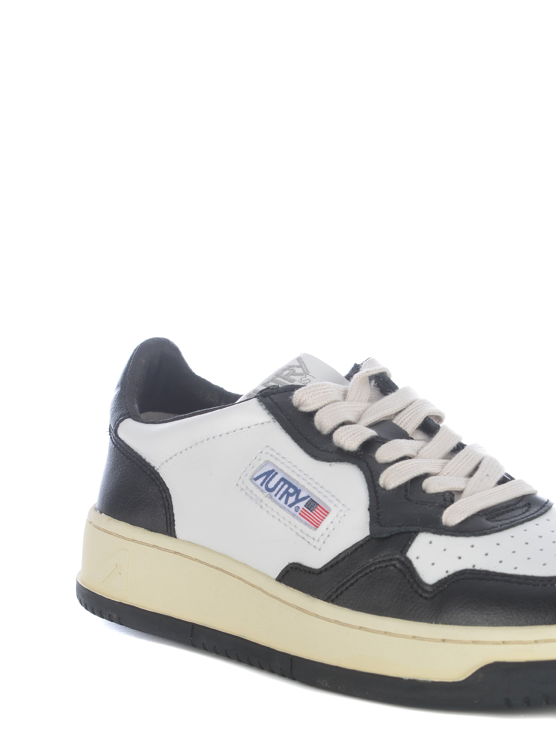 Sneakers Autry  "Medalist Low" 
